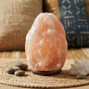 Lámpara de mesa de sal del Himalaya sobre base de madera
