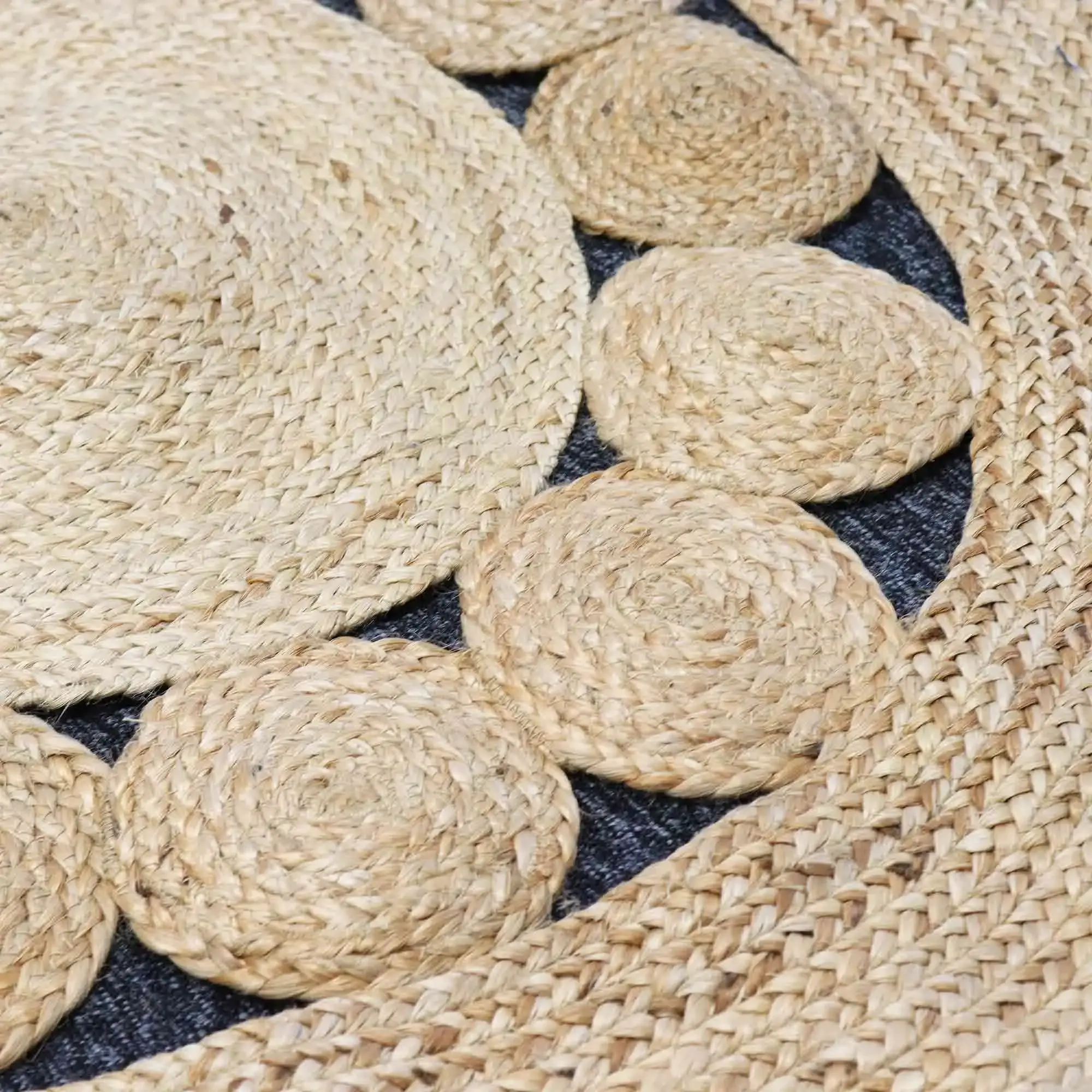 Alfombra redonda de yute suave con círculos en el interior 90cm - Imagen 4