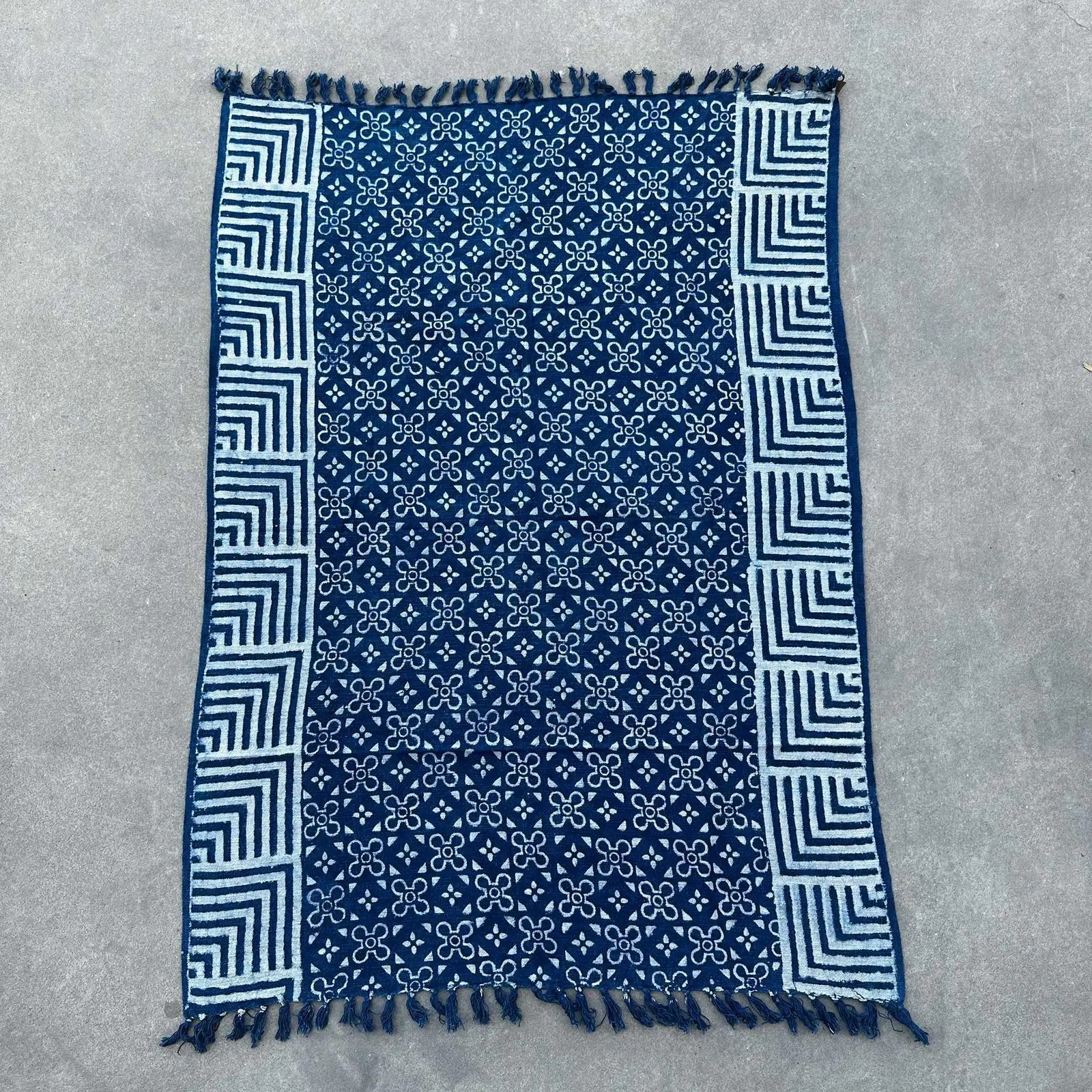 Manta índigo hecha a mano - 170x120cm - Kasba Tiles - Imagen 3